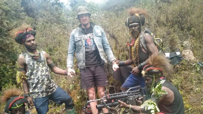 Pria yang diklaim sebagai Philip Mehrtens tampil dalam video yang dikirim TPNPB-OPM.