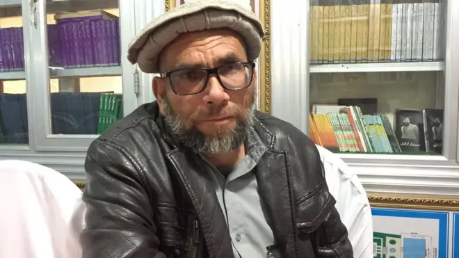 خاکمیوف له درې میاشتنې اسارت وروسته اسلام منلی او له هغه وروسته یې نوم شیخ عبدالله دی