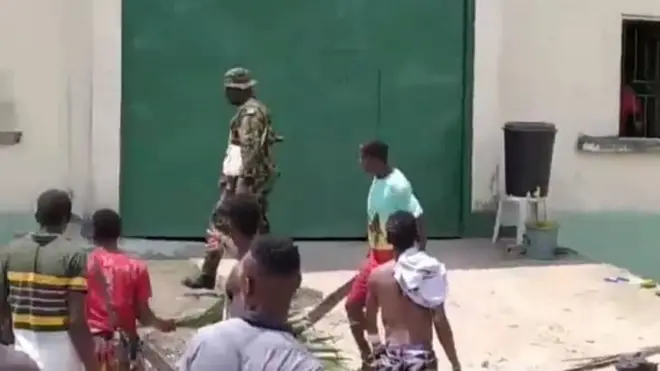 Kogi Prison break: Gunmen free over 200 Nigerian prisoners for Kogi jail attack