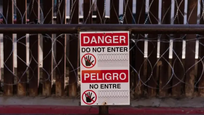 Muro en Nogales, julio 2018.