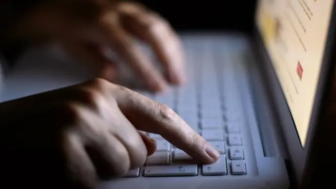 مقدمے میں تعزیرات پاکستان کی دفعہ 295 سی اور 298 اے کے علاوہ انسداد دہشت گردی ایکٹ کی دفعات 9 اور 11 بھی شامل کی گئی