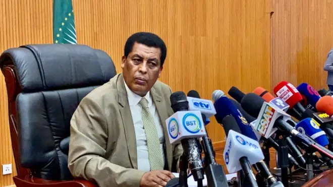 Ambaasaadar Diinaa Muftii