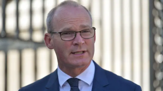 የአየርላንድ የውጭ ጉዳይ ሚኒስትር ሳይመን ኮቬኒ