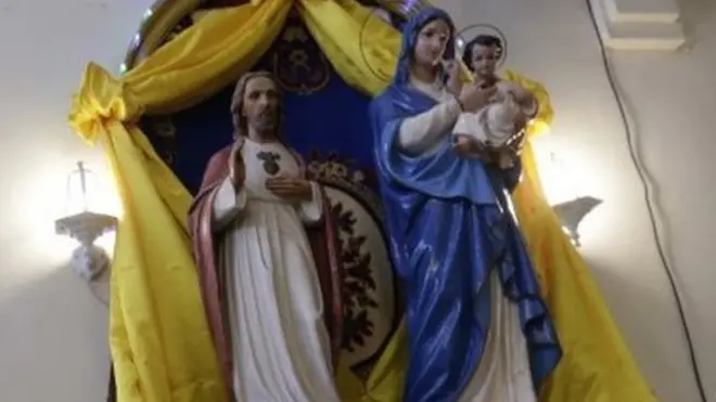 Persiapan Natal di Gereja Hati Kudus, Banda Aceh.