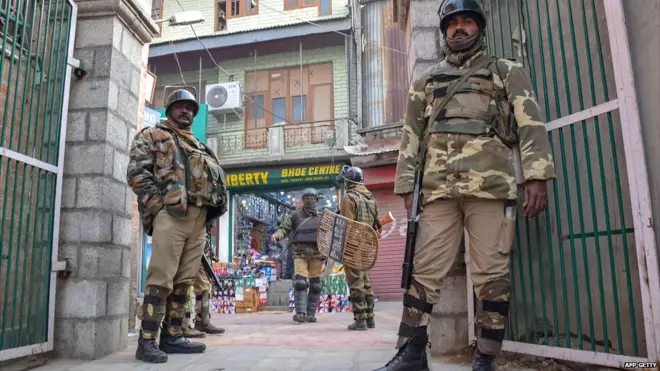 सुरक्षाकर्मी