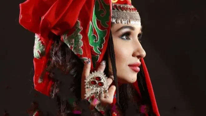 مهرنگار رستم