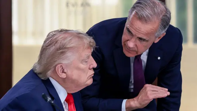 Трамп и Карни во время ланча на саммите G7 во Франции, 16 июня