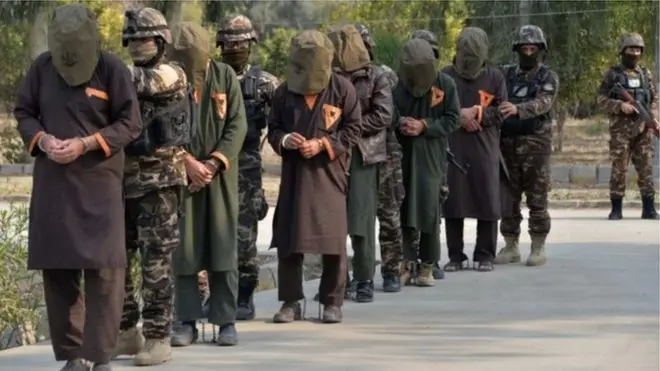 Bigereranywa ko abarwanyi b'umutwe w'Abatalibani bagera ku 10,000 bafungiye mu magereza atandukanye muri Afghanistan