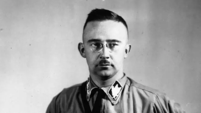 В дневниках Гимлер описывает свои отношения с руководством СС, семьей и друзьями