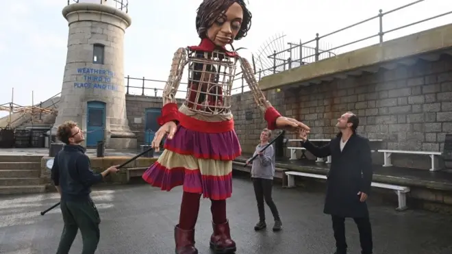 أمل في فولكستون