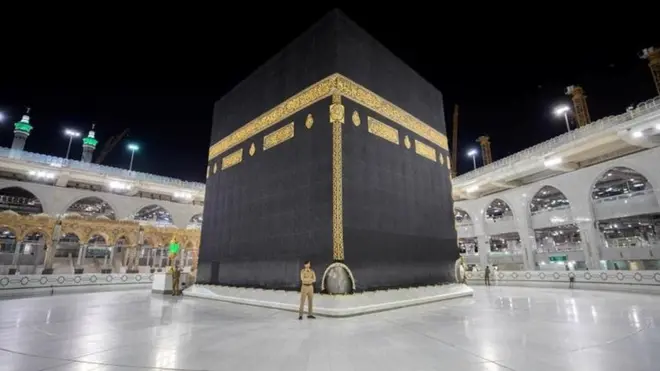 Awọn alasẹ orilẹ-ede Saudi Arabia ti kede pe eto Umrah yoo bẹrẹ pada lẹyin oṣu bi i mẹfa ti wọn ti fofin de e.