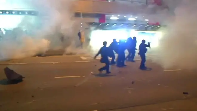 مظاهرات هونغ كونغ: هجوم ملثمين على محتجين