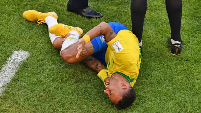 Neymar ameshutumiwa kufanya udanganyifu uwanjani