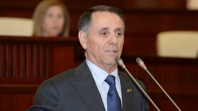 Novruz Məmmədov 2017-2018-ci illərdə Azərbaycan Respublikası Prezidentinin Xarici siyasət məsələləri üzrə köməkçisi - şöbə müdiri olub