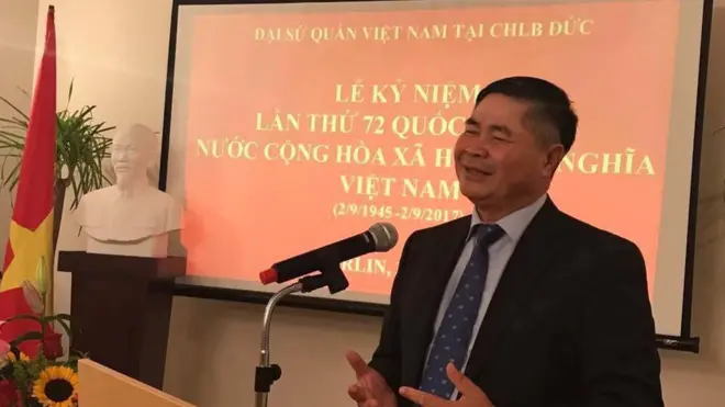 Đại sứ Việt Nam tại Đức Đoàn Xuân Hưng trong Lễ kỷ niệm Quốc khánh Việt Nam được tổ chức hôm 31/8/2017