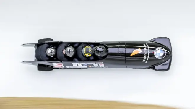 Причиною пересення змагань стали звинувачення Росії в потуранні допінгу на державному рівні