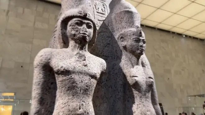 الواقع المعزز يعيد إحياء التاريخ في متاحف القاهرة