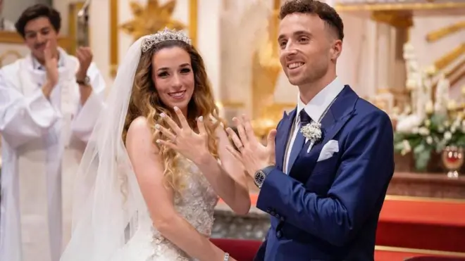 ጆታ ሳምንት በፊት የጋብቻ ሥነ ሥርዓቱን ሲፈጽም 