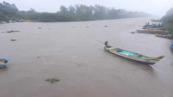 బాపట్ల సూర్యలంక బీచ్ సమీపంలో