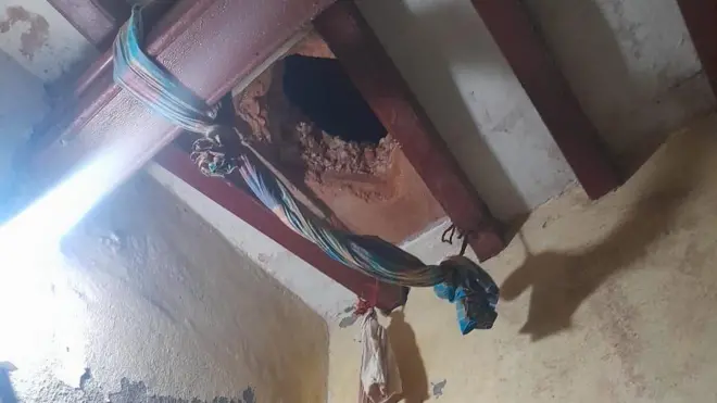 এক মাস ধরে কারাগারের ছাদটি ফুটো করে পালিয়েছিল চারজন ফাঁসির আসামী