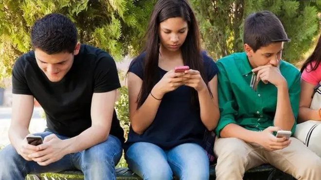 टेक्नोलॉजी, फोन