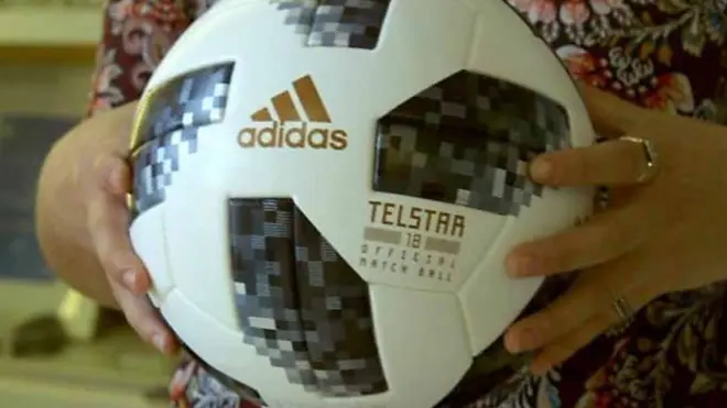 Lopta Adidas Telstar 18