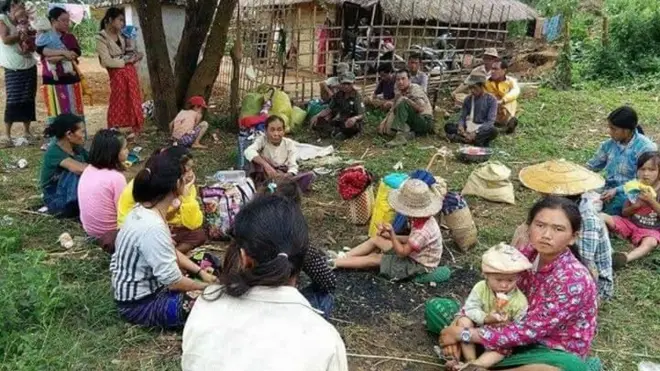 နားမခေါ် ရွာခံတွေရဲ့ အကူအညီနဲ့ ဒုက္ခသည်တွေကို ကျွေး ထား နိုင်ပေမယ့် ရေရှည် ရပ်တည်ဖို့ မလွယ်