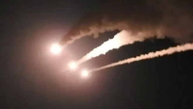 イランがイスラエルに向けて発射したミサイル(7日)