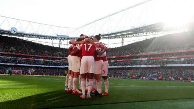 Ако ваш нападач постигне погодак - добијате поене, али ако ваш голман прими гол - губите их.