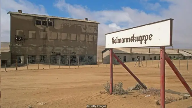 Kolmanskop town