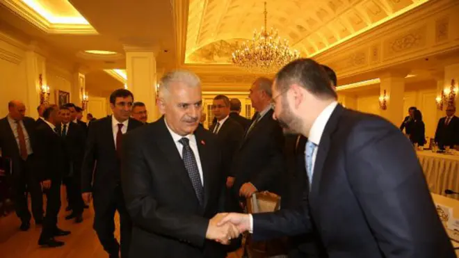 Başbakan Binali Yıldırım, Çankaya Köşkü'nde televizyonların medya temsilcilerini kabul ederken