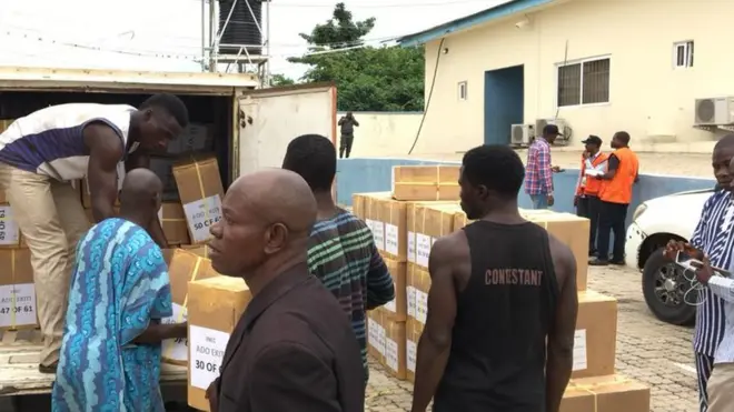 Na for all di 16 Local Goment Areas di govnorship election go hold on Saturday 14 July