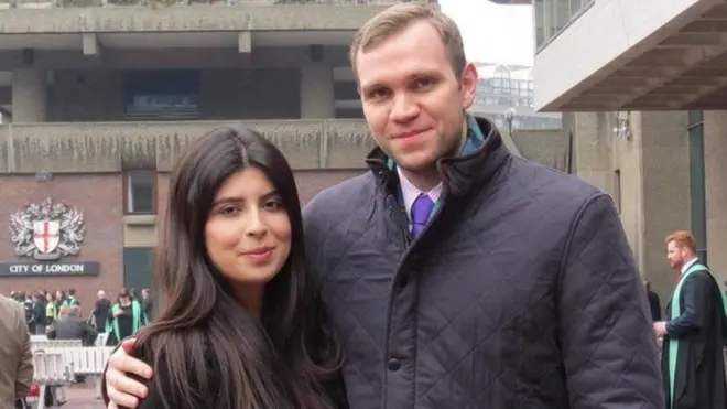 كان هيدجيز في رحلة بحثية لدراسة أثر الربيع العربي على السياسة الخارجية للإمارات