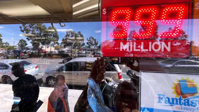 Джекпот в Powerball никому не доставался овт уже более трех месяцев