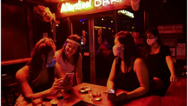 แรงงานภาคกลางคืน