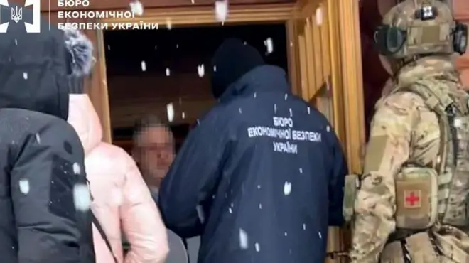 Kolomoisky'nin Dnipro'daki evine baskın düzenledi