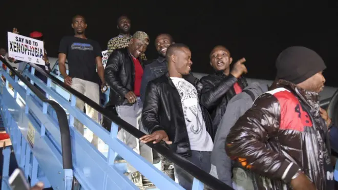 Nigerians wey return from South Africa