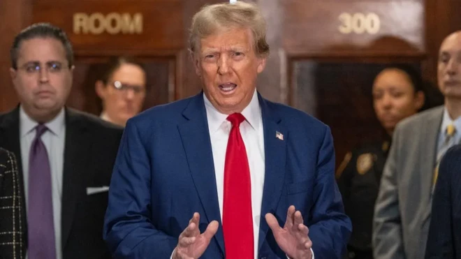 Hình ảnh phát biểu của Cựu Tổng thống Donald Trump