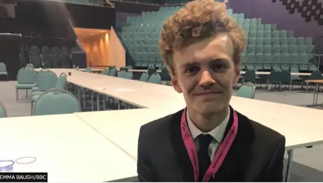 ဇူလိုင် ၄ ရက် ရွေးကောက်ပွဲမှာ အနိုင်ရခဲ့တဲ့ အသက်အငယ်ဆုံး လေဘာပါတီ အမတ်