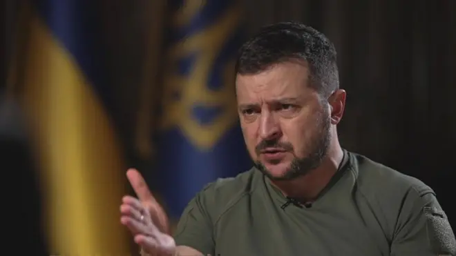 'Eles não estão prontos para fazer isso, para usá-las (as armas nucleares). Mas eles começam a se comunicar', afirma Zelensky