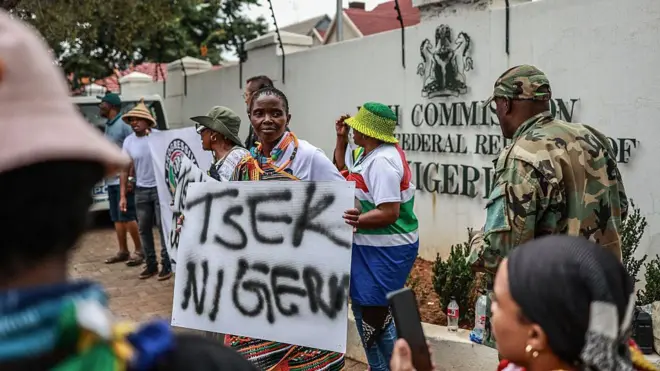 ifẹhonuhan ni South Africa