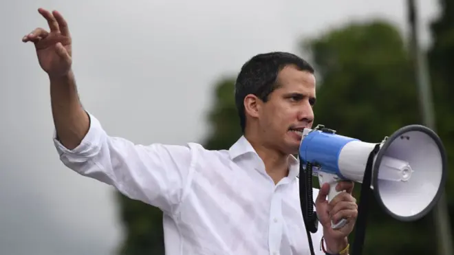 A marchabetano google playoposição convocada por Juan Guaidó culiminoubetano google playfrente à Embaixada da Bolíviabetano google playCaracas