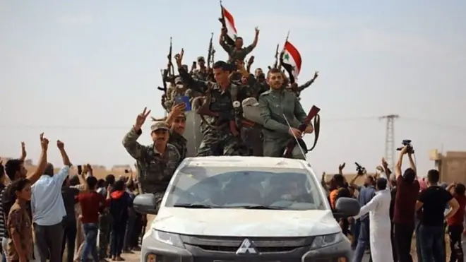 Ciidamada dowladda Suuriya oo ka careysan faragalinta Turkiga ayaa gudaha u galay magaalada Ain Issa