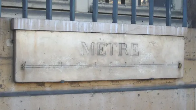 Batang standar meter