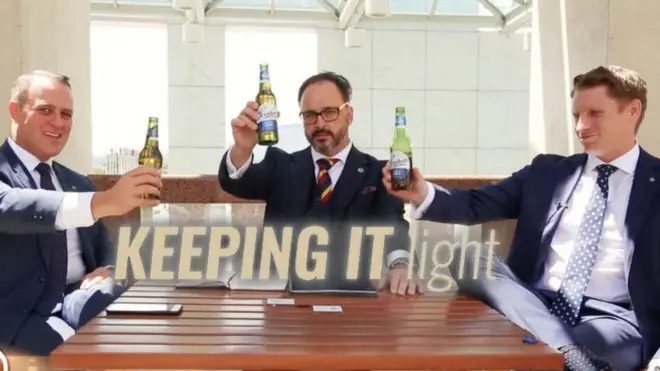 兩名國會議員在視頻中討論同性婚姻