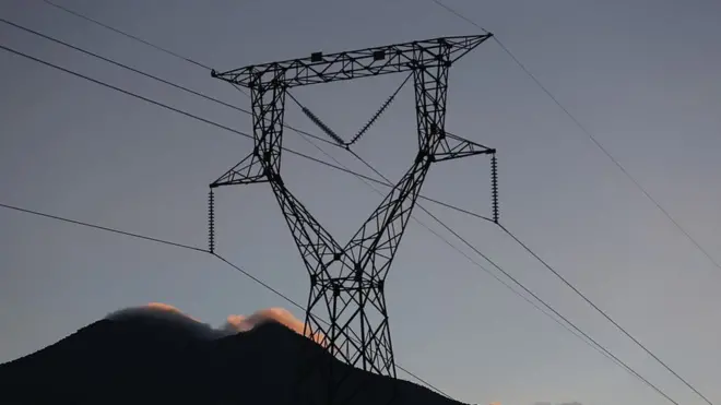 La principal ventaja del mercado eléctrico regional de América Central es la compra y venta de excedentes energéticos.