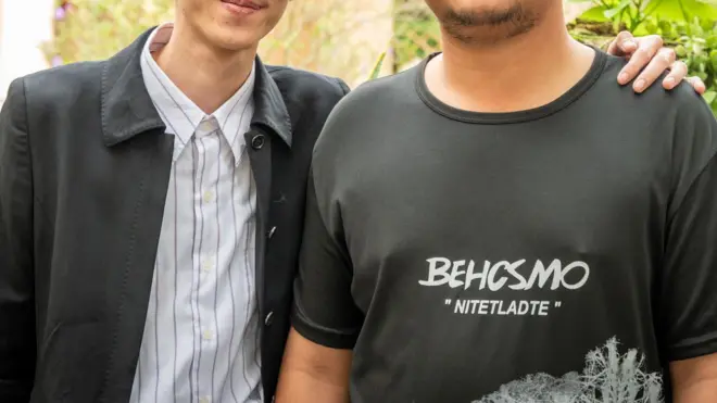 .