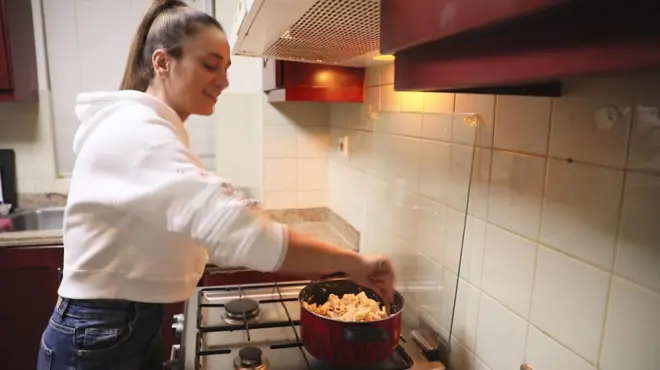 هل غيّر الحجر المنزلي عاداتكم الغذائية؟