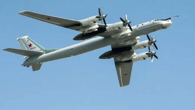 روسی فضائیہ کے ٹی یو 95 بمبار طیارے کی فائل فوٹو