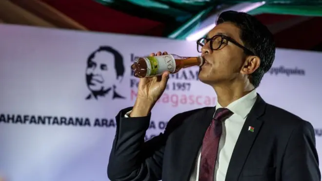 Madaxweynaha Madagascar oo cabbaya dawada la sheegay